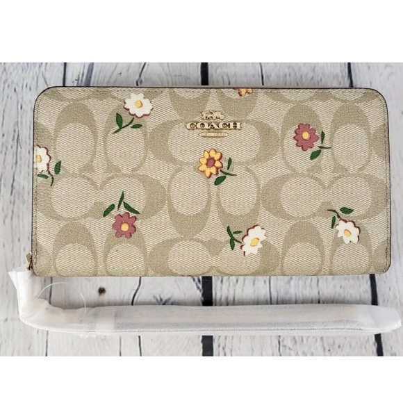 Coach Long Zip Around Wallet In Signature Canvas With Nostalgic Ditsy Print - Picture 2 of 6